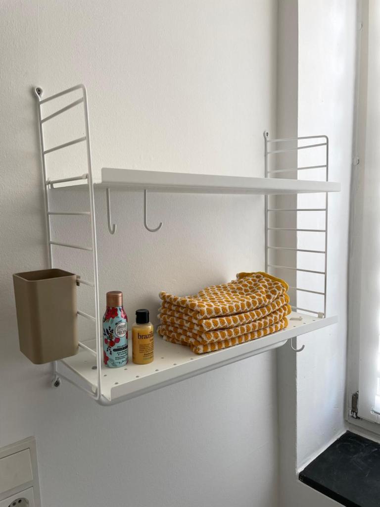 Haus Mit Tuermchen Appartement Solingen Buitenkant foto